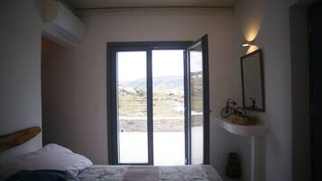 1 slaapkamer, een strijkplank/strijkijzer, gratis wifi, beddengoed