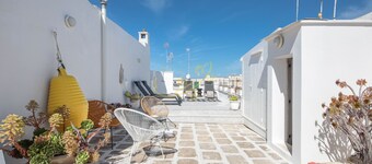 TD Casa Altomare w/ Terrace Over Historic Center