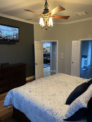 5 chambres, fer et planche à repasser, Wi-Fi gratuit, draps fournis