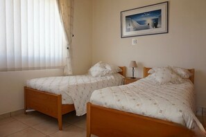 2 bedrooms, WiFi, bed sheets
