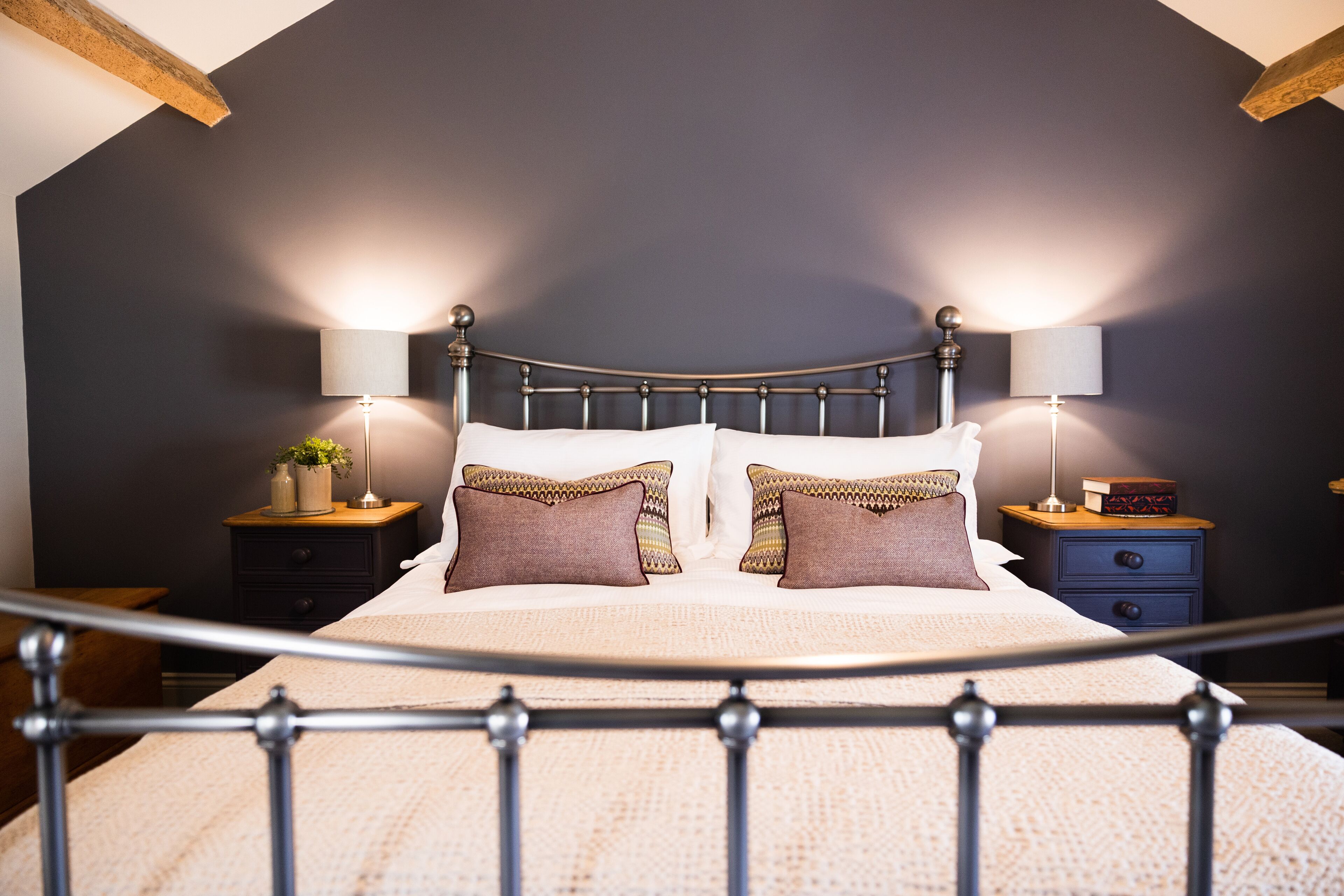 2 bedrooms, individually decorated, individually furnished, free WiFi