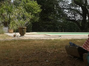 Outdoor pool - A family home in Provence Occitanie (SABRAN)