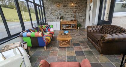 Llys Aeron Guest House