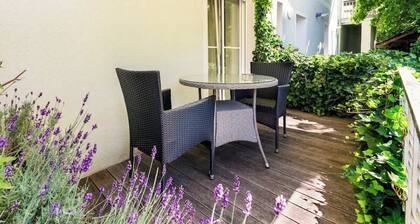 Cosy studio with balcony, free parking and wifi