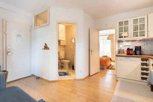 Cosy studio with balcony, free parking and wifi