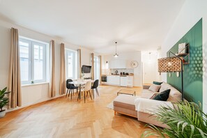 Apartment, Patio (2) | 1 bedroom, premium bedding, individually decorated - The 15s Apartments (Vienna)