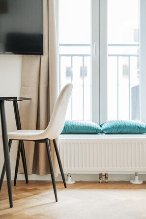 Appartement, balcon (4) | 1 chambre, literie de qualité, décor unique, ameublement unique