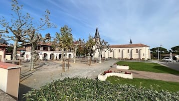 Enceinte de lâhĂ©bergement