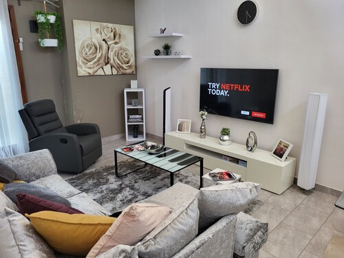 Accra Cozy Retreat With 2 Bedrooms