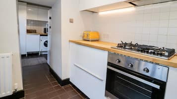 Fridge, dishwasher, electric kettle, toaster