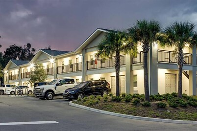 Baymont by Wyndham Ocala Suites