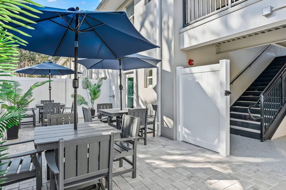 Baymont by Wyndham Ocala Suites