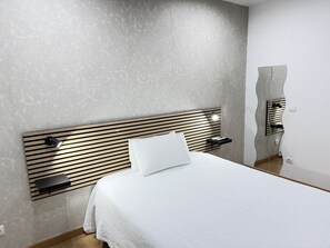 1 chambre, fer et planche Ă repasser, lit parapluie, Wi-Fi gratuit