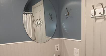 Cheerful House, Long Stays Welcome