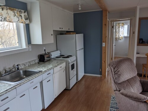 Cheerful House, Long Stays Welcome