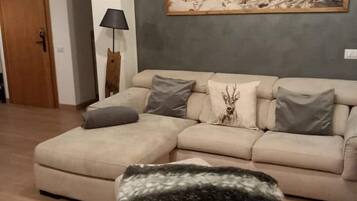 Smart TV, lettore DVD, libri