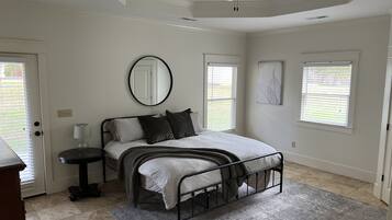 2 habitaciones, wifi gratis y ropa de cama