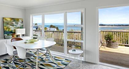 Emily's Beach House - Kaiteriteri Holiday Home