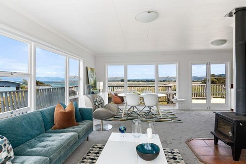 Emily's Beach House - Kaiteriteri Holiday Home