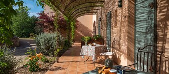 La Bastide de Correns - Charming Family Retreat