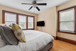 3 chambres, bureau, accès au Wi-Fi (inclus), literie fournie