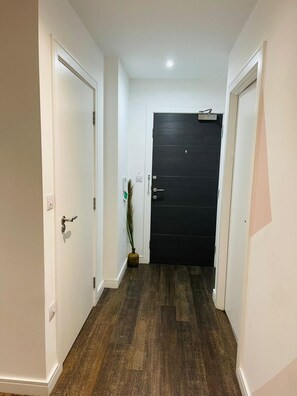 Interior - Inviting 2-bed Apartment in London (London)