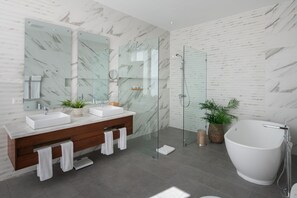 Presidential Apartment, Ocean View | Interior
