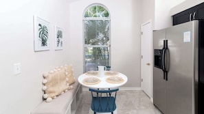 House, Multiple Beds, Pool Access, Pool View (Cozy on Cavendish) | Dining