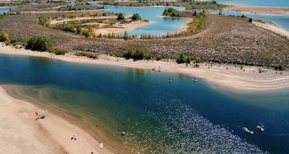 Stay Twin Lakes Cottage