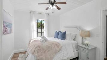 Queen bedroom 1