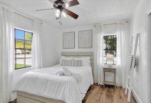 4 bedrooms, iron/ironing board, WiFi, bed sheets