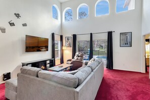 Ferienhaus, Mehrere Betten, Poolzugang, Gartenblick | Innenbereich