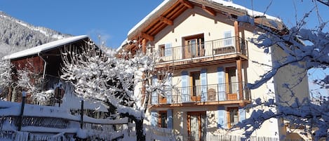 Esterni