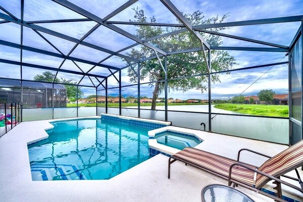 A heated pool - Ref 702BV. Stunning villa with lake view. Bella Vida Resort. (Kissimmee)