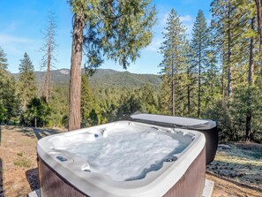 Baignoire à remous extérieure