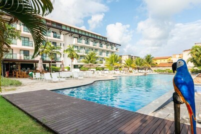 Loft com saida para piscina by Laguna Beach