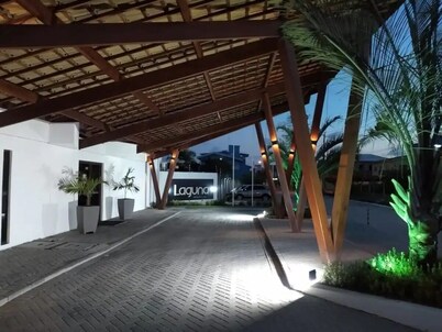 Loft com saida para piscina by Laguna Beach