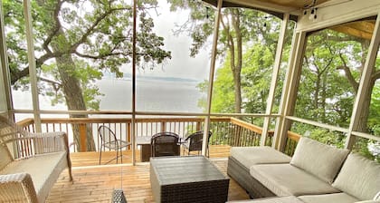 Cozy Clean Cottage on Clearwater