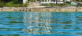 April Discount! Luxury Waterfront 6BR home, infinity pool, boat dock, kayak, SUP