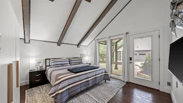 3 habitaciones, tabla de planchar con plancha, wifi y ropa de cama