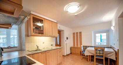 Central Apartments Cristlpek 184B