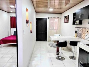 1 bedroom, WiFi, bed sheets