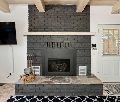 Cavu Cabin - A Classic Mountainside Escape