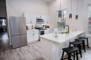 House (4 Bedrooms) | Private kitchen
