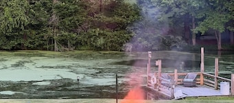 Lakefront, Swim, Fish, Kayak, fire pit, star gazing, pet friendly. All on site!