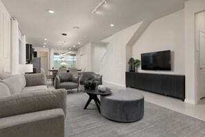 Smart TV, video-game console
