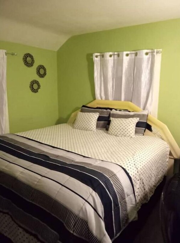 3 bedrooms, WiFi, bed sheets