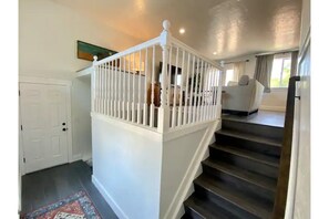 Interior - Prim-rose Haven+Downtwn- Close to Airport 4 Kings. (Salt Lake City)