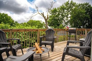 Property grounds - Your Home Away From Home! (Pittsburgh)