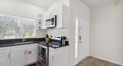 Great Community, amazing private pool, near Disney!